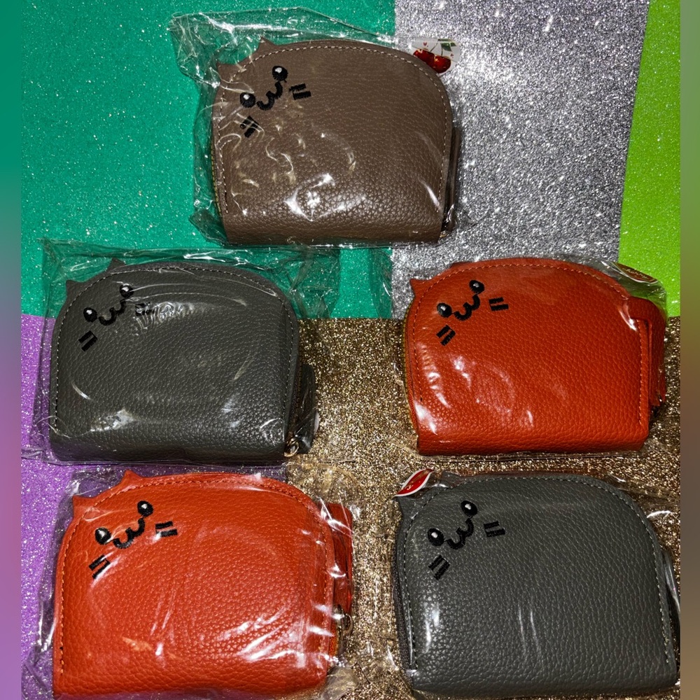 Cute Cat Face Card holder in Brown, Gray, and Orange